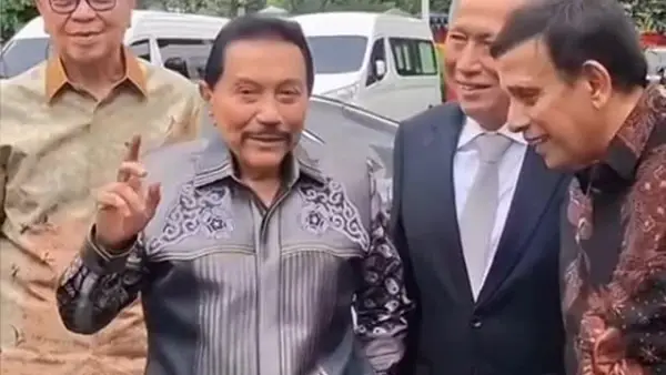 Hendropriyono sindir adanya campur tangan pihak asing di balik ricuhnya demo DPR. (Sumber : Instagram/@amhendropriyono).