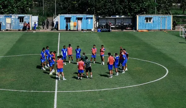 Skuad Persib Bandung mematangkan persiapan jelang menghadapi Borneo FC pada pekan keempat Super League 2025. (Sumber : Instagram/@persib)