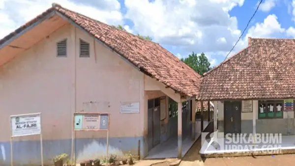 MIS Al-Fajri berlokasi di Kampung Kalapasatangkal, Desa Ciracap, Kecamatan Ciracap, Kabupaten Sukabumi | Foto : Ragil Gilang