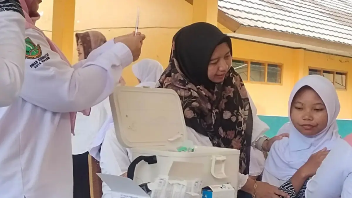 Ribuan Pelajar di Kota Sukabumi Ikuti Imunisasi MR dan HPV, Ini Tujuannya!