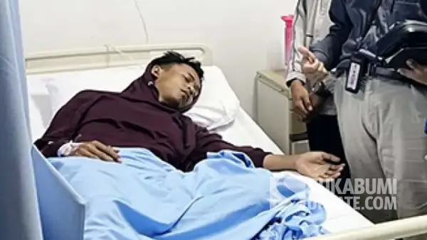 Moh. Umar Amarudin (30 tahun) berada di RS PELNI. Ia adalah driver ojol asal Kabupaten Sukabumi, korban kebrutalan aparat saat demonstrasi di Jakarta pada 28 Agustus 2025. | Foto: Istimewa
