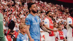 Calvin Verdonk menjadi pemain kesebelasan utama NEC Nijemegen saat menghadapi tim Ajax Amsterdam, pada gelaran Eradivisie Belanda. (Sumber : Instagram/@c.verdonk).