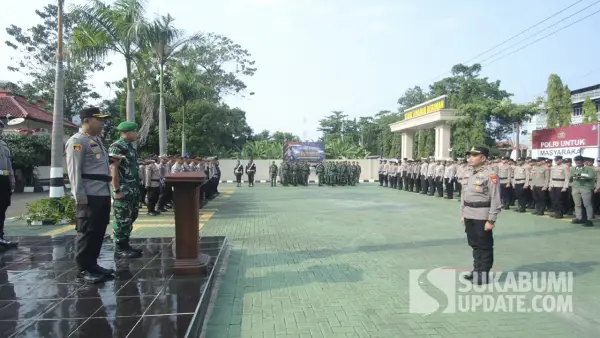 Aparat TNI-Polri menggelar apel siaga mengantisipasi digelarnya demo bertajuk Sukabumi Memanggil di Palabuhanratu. (Sumber Foto: Dok. Polres Sukabumi)