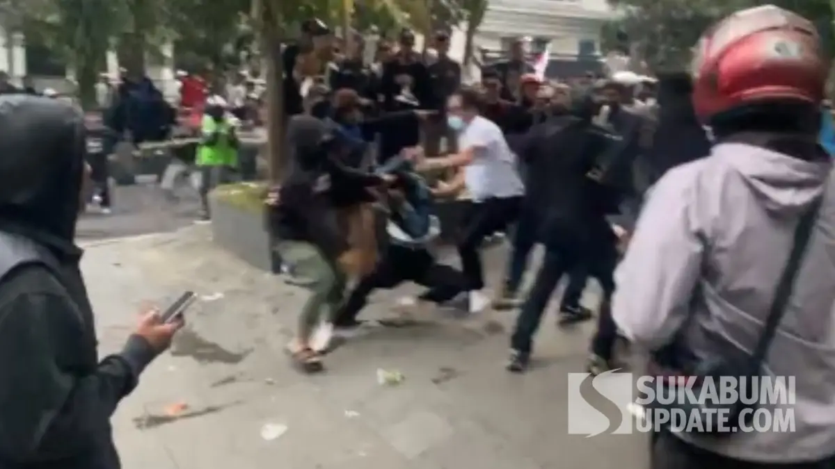 Demonstran yang Diringkus Dikembalikan ke Massa Aksi, Berlanjut di Tugu Adipura Kota Sukabumi
