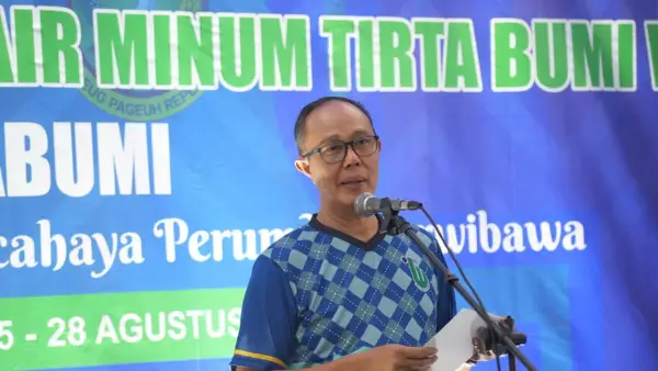 Wali Kota Sukabumi Ayep Zaki saat menghadiri peringatan hari jadi PDAM TBW ke-50 yang digelar pada Selasa (2/9/2025) | Foto : Dokpim