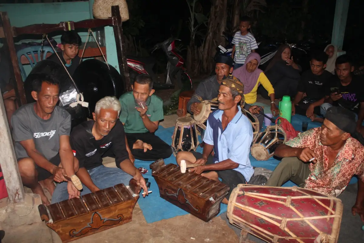 dokumentasi para pemain sanggar latihan di Pagelaran Langgeng Sari Cilik Binangkit.