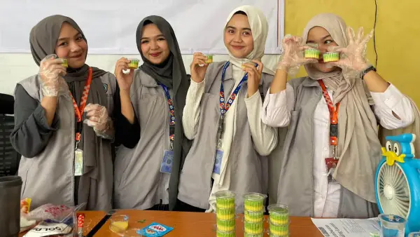 Mahasiswa KKN UMMI kenalkan Puding daun kelor untuk pencegahan stunting | Foto : Dok. KKN UMMI