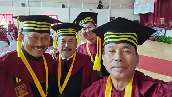 Potret jenderal dari institusi TNI-Polri yang lulus Pascasarjana Magister Ilmu Komputer di Nusa Putra University. (Sumber : Dok Nusa Putra).