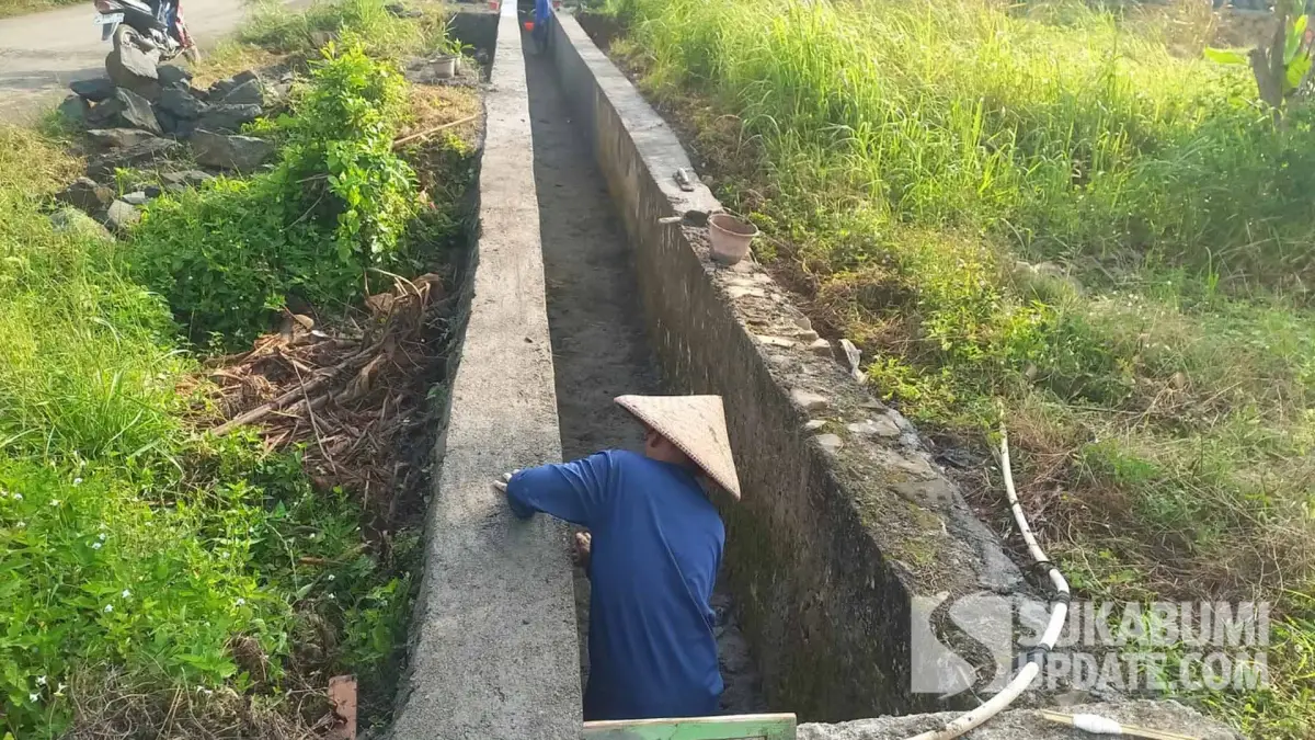 Hampir Sembilan Tahun Jebol, Irigasi Puncaksuji Sukabumi Akhirnya Diperbaiki