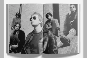 Karma Police - Radiohead adalah cerminan ambigu yang menyoroti sisi terang dan gelap dari keinginan manusia akan keadilan.(Sumber: Facebook Radiohead.com)