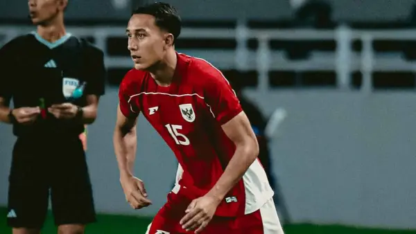 Debut Miliano Jonathans berseragam merah putih saat menggantikan Beckham Putra pada menit ke-71 pada laga persahabatan menghadapi Taiwan di Stadion Gelora Bung Tomo, Surabaya. (Sumber: Instagram/@timnasindonesia)
