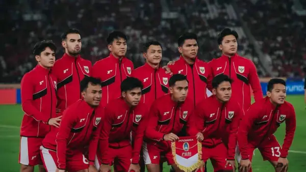 Starting line up Timnas U-23 saat menghadapi Malaysia di fase grup Asean Championship 2025. (Sumber : Instagram/@arelpriyatnaa_)