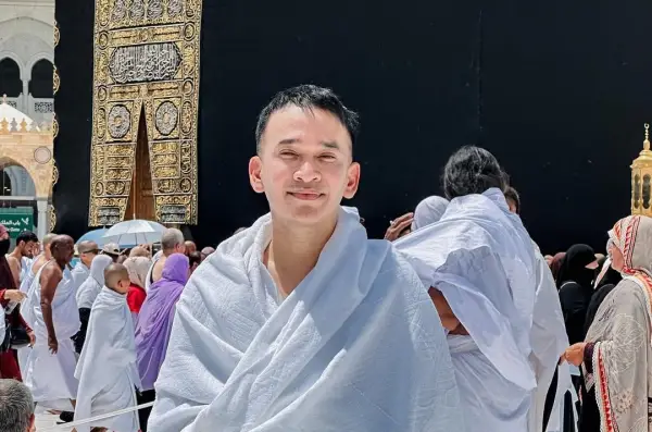 Ruben Onsu Ceritakan Pengalaman Umrah Perdananya: Benar-benar Ucapan Itu Adalah Doa (Sumber : Instagram/@ruben_onsu)