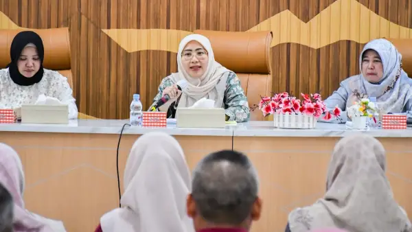Ketua TP-PKK Kota Sukabumi, Ranty Rachmatilah, menekankan keberhasilan ODF tidak boleh berhenti pada penilaian atau klaim administratif (Sumbe: dokpim kota sukabumi)