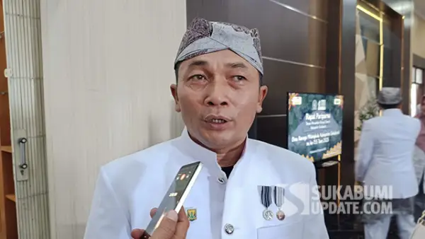 Kepala Pelaksana Badan Penanggulangan Bencana Daerah (BPBD) Kabupaten Sukabumi, Deden Sumpena, saat dijumpai media pada Rabu 10 September 2025. (Sumber : SU/Ilyas).