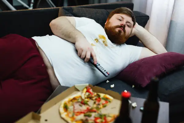 Stres & kurang tidur berdampak pada hormon lapar dan berat badan. Jaga keseimbangan hidup dengan tidur cukup, makan sehat, olahraga rutin, dan kelola stres dengan bijak. (Sumber : freepik @freepic-diller)