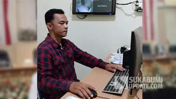 Rivan Suhenda, Kepala Perumdam TJM Cabang Purabaya–Sagaranten, Kabupaten Sukabumi. (Sumber : SU/Ragil Gilang).