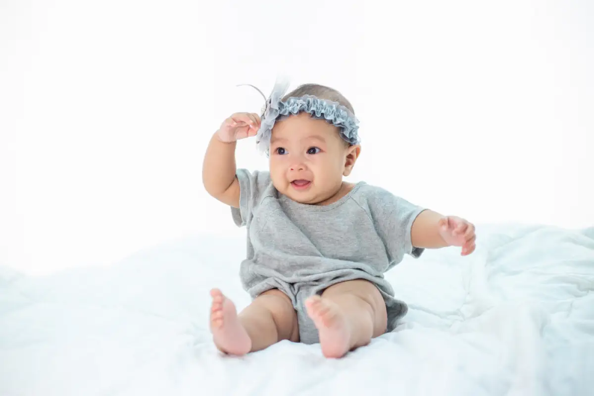 Kapan Bayi Mulai Mengenali Namanya? Ini Penjelasannya