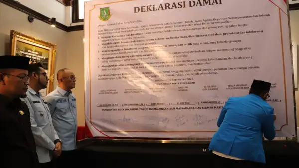 Penandatanganan deklarasi damai di Kota Sukabumi | Foto : Dokpim