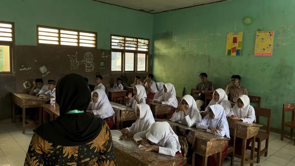 Kegiatan pengajaran di kelas.