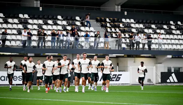 Skuad Juventus melakukan program latihan jelang bertemu Borussia Dortmund di pekan pertama Liga Champions 2025/2026. (Sumber: web/juvetus.com)
