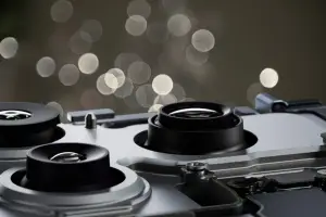 Apple mengejutkan dunia dengan mempublikasikan detail lengkap iPhone 17 Pro di situs resminya.iPhone 17 Pro Max diklaim memiliki daya tahan baterai terbaik yang pernah ada pada sebuah iPhone. (Sumber foto: apple.com)