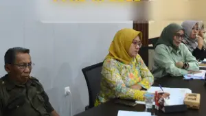 Diskusi KUA KUPPAS 2026 Diskominfo dan Komisi 1 DPRD Kota Sukabumi (Sumber: dok diskominfo)