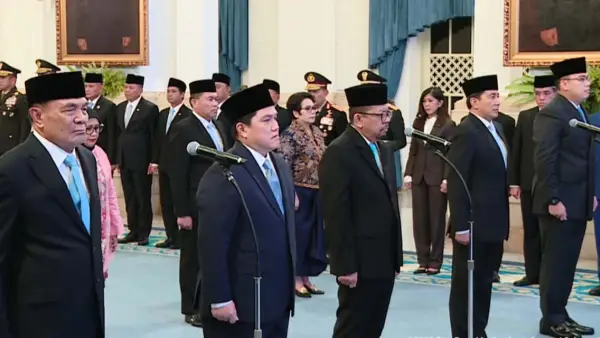 Prosesi pelantikan Djamari Chaniago hingga Erick Thohir oleh Presiden Prabowo Subianto. (Sumber : Youtube Sekretariat Presiden)