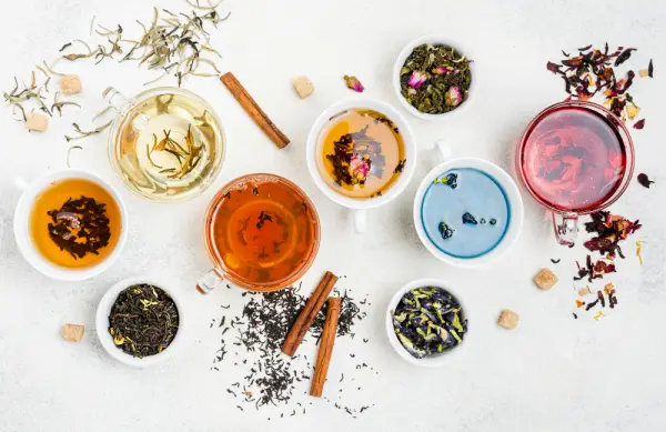 Ilustrasi khasiat teh herbal (Sumber: Freepik/@freepik)