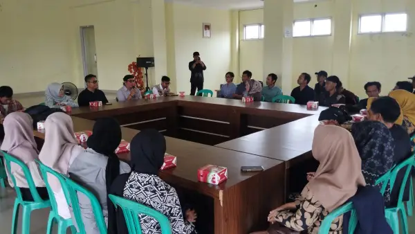 Kegiatan pendampingan komunitas literasi yang diselenggarakan oleh Balai Bahasa Provinsi Jawa Barat . (Sumber Foto: Dok. Diarpus)