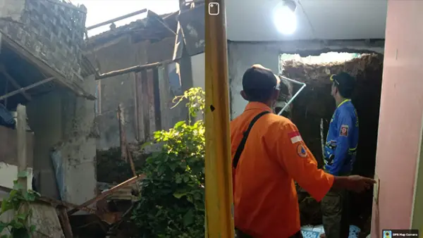 Sejumlah rumah warga yang alami kerusakan akibat gempa bumi di Kabandungan Sukabumi. (Sumber : Dok Tagana Kabandungan/BPBD).