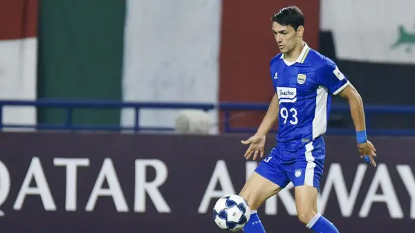 Aksi Federico Barba saat menghadapi Lio City Sailors di ajang ACL Two Kamis lalu (Sumber: Instagram/@persib)