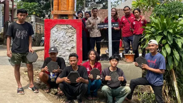 Mahasiswa KKN kelompok 76 Universitas Nusa Putra di Desa Wanajaya Cisolok Kabupaten (Sumber: dok kkn)