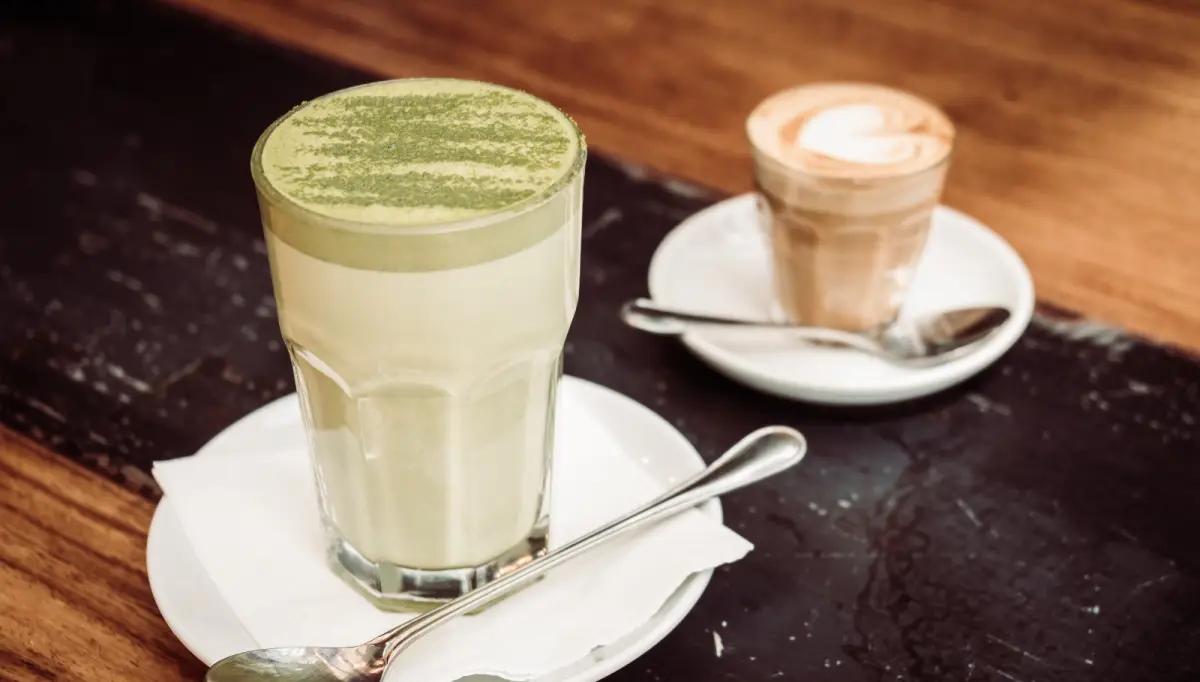 Matcha atau Kopi: Mana yang Lebih Baik untuk Fokus dan Konsentrasi?