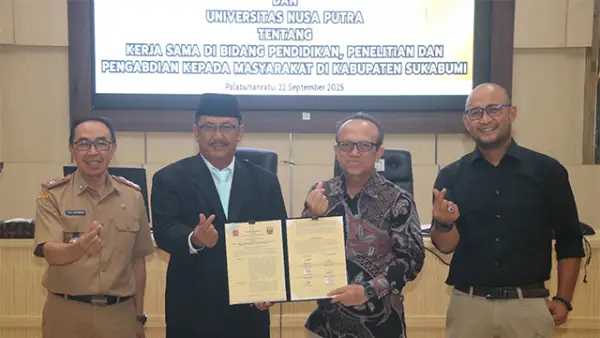 Bupati Sukabumi, Asep Japar, dan Rektor Universitas Nusa Putra, Dr. Kurniawan, Saat TTD nota kesepahaman, di Aula Setda Kabupaten Sukabumi, Palabuhanratu, Senin (22/9/2025). (Sumber : Dokpim).