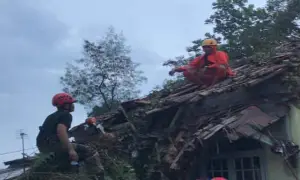 Dampak angin kencang di Parungkuda dan sekitarnya | Foto : P2BK