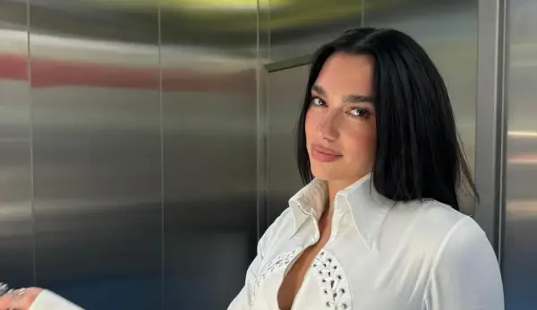 Dua Lipa Pecat Manajer yang Boikot Kneecap Tampil di Glastonbury Karena Pro-Palestina (Sumber : Instagram/@dualipa)