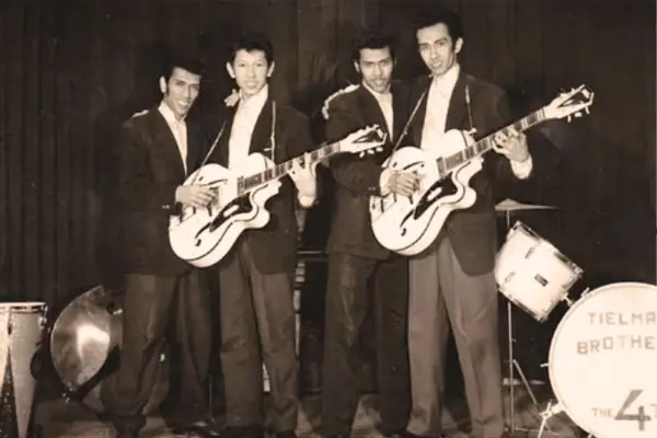 The Tielman Brothers, pionir sejati yang membuktikan bahwa musik dari Tanah Air mampu menggetarkan panggung-panggung internasional (Sumber: @thetielmanbrothers/Instagram)