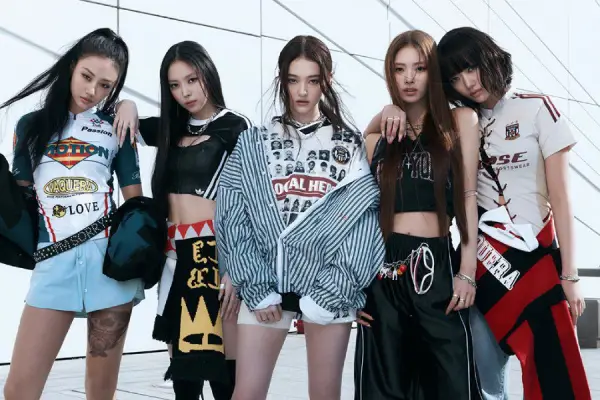 MEOVV Bakal Comeback Dengan Album Baru pada Bulan Oktober 2025 (Sumber : X/@soompi)
