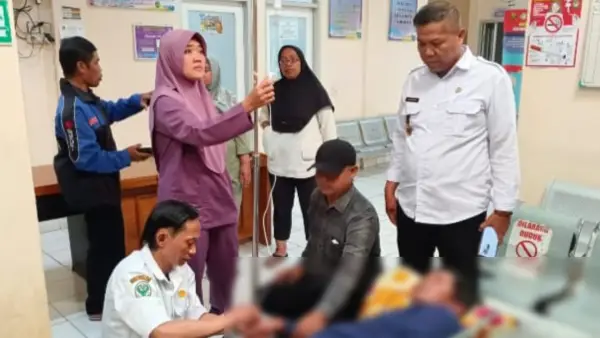 Ditangani puskesmas, keracunan massal santapan makanan acara peringatan maulid nabi di Kecamatan Lengkong Kabupaten Sukabumi (Sumber : dok warga)