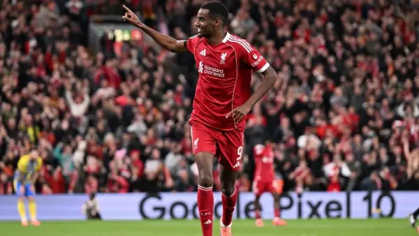 Alexander Isak merayakan gol pertamanya ke gawang Southampton di ajang Carabao Cup tengah pekan lalu. (Sumber: Web:liverpoolfc.com)