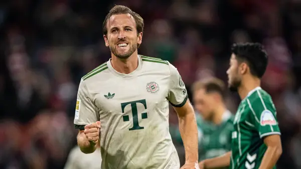Harry Kane sukses mencatatkan gol ke-100 bersama Bayern Munich di seluruh ajang yang telah dijalaninya. (Sumber: Web/fcbayern.com)