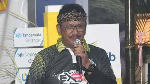 Bupati Sukabumi Asep Japar resmi menutup perhelatan Pelayanan Publik KNyaah Rahayat dan Expo Sukabumi 2025, pada Minggu (29/9/2025). (Sumber: dokpim)