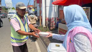 PLN UP3 Sukabumi kembali menggelar kegiatan Jumat Berbagi, Jumat 26 September 2025. (Sumber : Dok PLN).