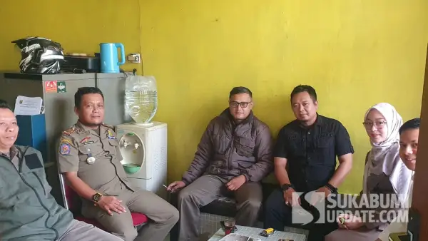 Satpol-PP Kabupaten Sukabumi saat berkunjung ke Kasi Trantib di setiap Kecamatan. (Sumber: Dok Satpol PP)