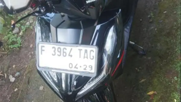 Dokumentasi. Motor petugas PLN yang hilang saat catat meteran warga Sukabumi (Sumber: dok warganet)