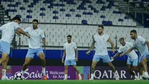 Pemain Persib Bandung tengah melakukan latihan terakhir jelang menghadapi Bangkok United di ACl Two malam ini (Sumber: Instagram/@persib)