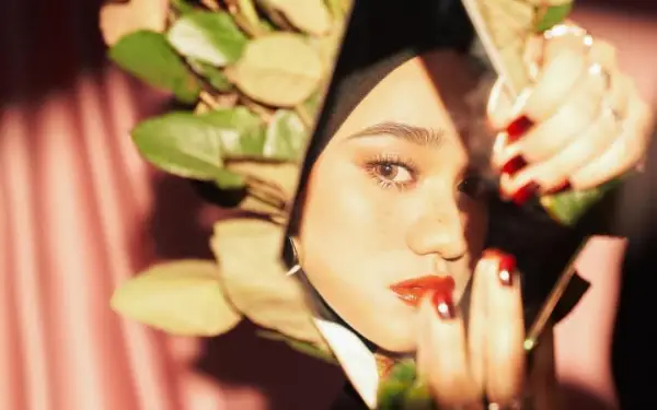 Lirik Lagu Salah Sangka Nabila Taqiyyah, Balada Patah Hati dari Album Kekal yang Sementara (Sumber : Instagram/@nabilataqiyyah)