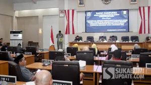 Bupati Asep Japar dalam Rapat Paripurna RAPBD 2026. (Sumber: SU/Ilyas Supendi)