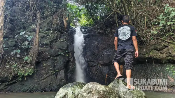 Curug kedua di area wisata alam Curug Luhur, Cireunghas, Kabupaten Sukabumi. (Sumber: Dok Warga)